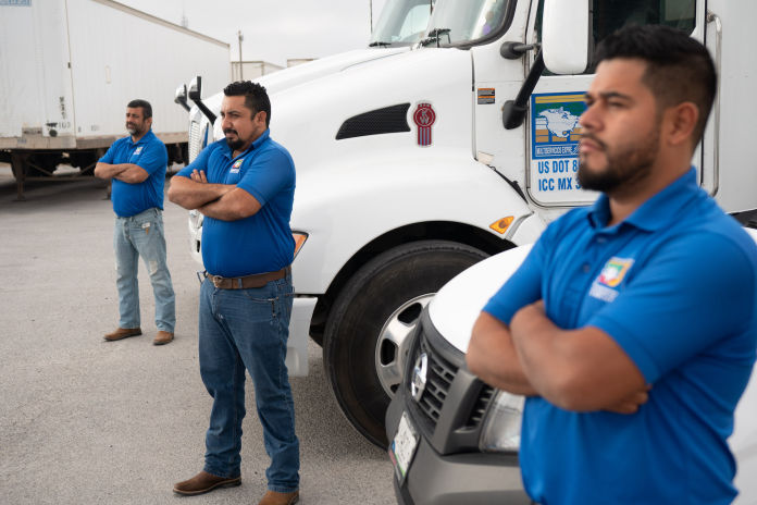 Equipo de operadores de Multiservicios Express